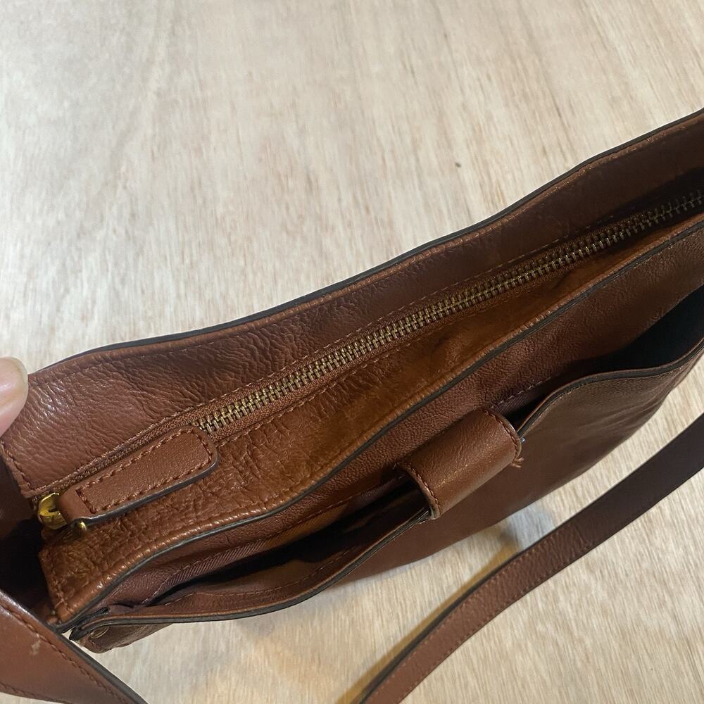FRYE Olivia Large Leather Crossbody Shoulder Bag in Cognac-Originally $378 - Picture 10 of 14